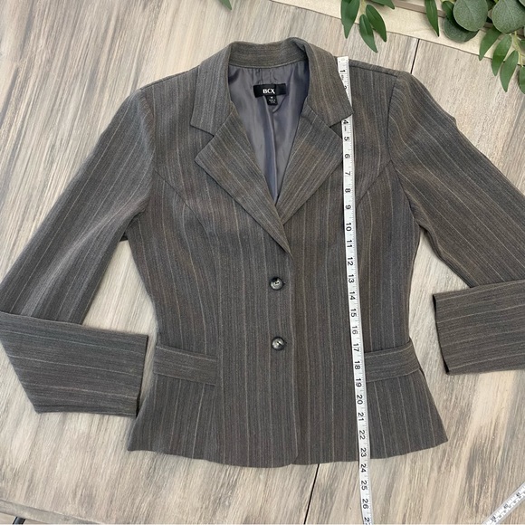 2 Piece Suit Single Breasted Blazer with Culottes Grey Pinstripe Size 9 - Picture 11 of 16